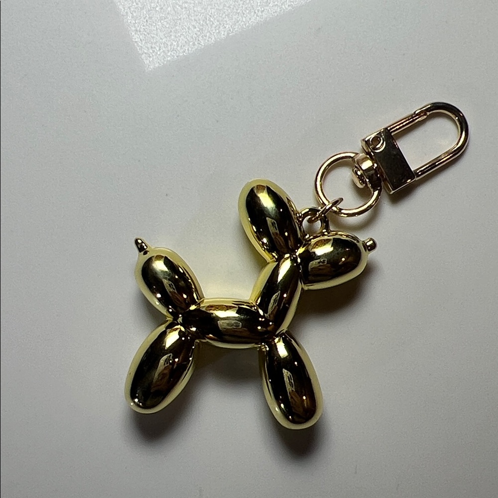 Gold Balloon Dog Keychain - Picture 2 of 10